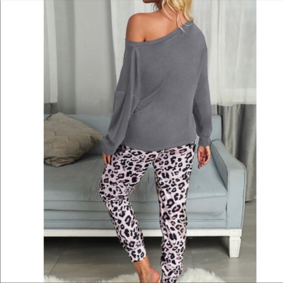 Leopard print lounge set small and large left - Picture 6 of 16